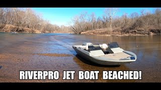 Shallow Jet Boating - RIVERPRO BEACHED - Meramec Caverns Run