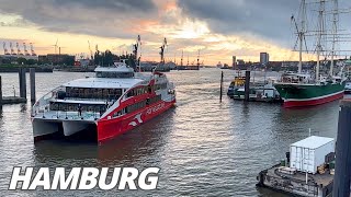 Hamburg Landungsbrücken, 12. August 2023 abends