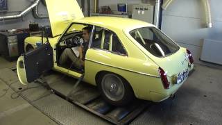 MG-B GT V8 - Dyno Run at Beek Auto Racing