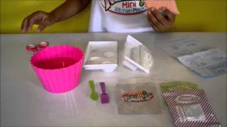 Yummy Nummies Mini Kitchen Magic   Cookie Creation Maker   Kids Review