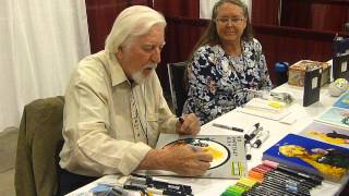 Caroll Spinney signing autographs and chatting, Sesame Street star - TopSignatures.com