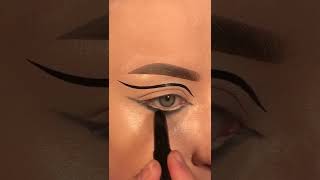 #shorts Smokey eye make up tutorial #shorts #smokeyeye #smokeyeyemakeuptutorial #eyes #eyeliner #eye