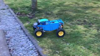 Lego Technic 4x4 BuWizz Off-roader