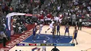 Blake Griffin Pump Fake and POWER Dunk against the Lakers (Dec. 21, 2011)