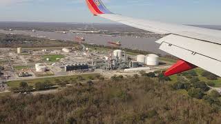 Southwest 737-700 arriving in New Orleans, 1-7-2020.