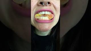 ASMR 🍑 👶 2X sour patch kids PEACHES CRUSH LIPS TEETH SATISFYING SUNNY SOUNDS MOUTH CANDY #shorts