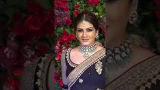 Raveena Tandon beautiful in saree