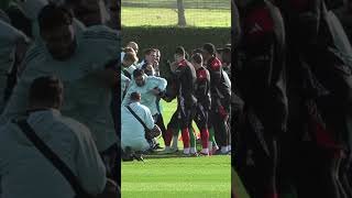 Historic Moment Turns Hilarious: Nwaneri Scored, Gets Slapped! 😂⚽ #ArsenalFans #EthanNwaneri #COYG