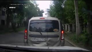 Russia: Cat causes 3 car collision in the Chelyabinsk region.