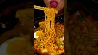 SPICY BULDAK NOODLES! #asmr #foodie #mukbang #noodles #samyang #buldak