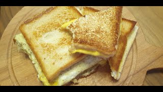 Double Cheese Toast/نان تست دوبل پنیر