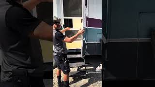 BUYING THIS RV FOR 5,000 ? // NO MORE WASTING MONEY ON APARTMENTS 🏡