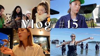 VLOG #15 炸鸡还是香 l 适合做自媒体的人格😏 l 出差维多利亚变身生蚝杀手🤤 l 坐了2小时🚁 l 步行在海里..