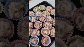 Muffin treat for parrots|#shorts #parrotfood #muffins#tastyfood #crunchy#healthyfood #yummy#birds