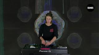 dj: Kasia Gościńska  vj:Sol Jalife / Max Ferrer