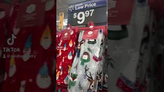 Walmart Christmas Blankets Only $9.97 | Alesha Pendry #christmas #christmasdecor