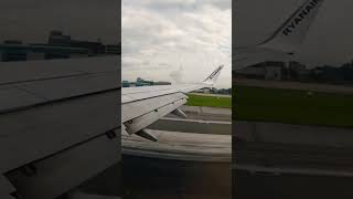 IRL Ryanair 737-800 Landing in Manchester #aviation #ryanair #Manchester #dublin