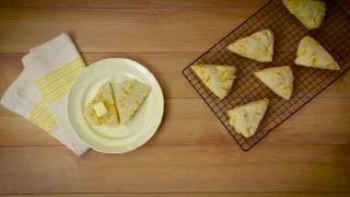 Saveur.ca - Recette de scones au cheddar et miel