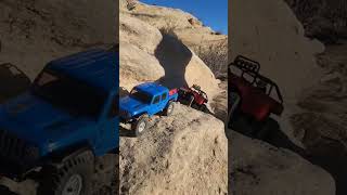 #scx24 crawling convoy. #rc #rccrawler