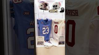 Houstonians love our UH display! See the “Luv Ya Blue” uniform at CFB Playoff Fan Central! #GoCoogs