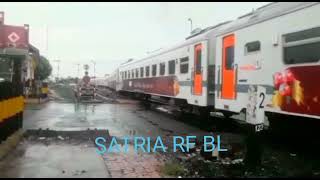 Lokomotif CC 203 KOBONG MEMAKAI LIVERY NATARU!!, video by : Satria