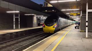 London Northwestern departs Coventry for London 22nd October 24. Avanti arrives on adjacent platform