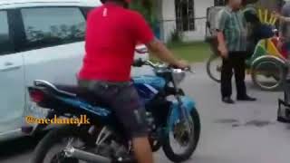 tabrakan terios vs ertiga berujung...............