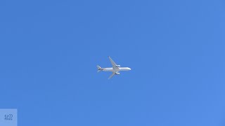 Singapore Airlines A350-900 on descent to Christchurch Airport 14 March 2024 (SQ297) 9V-SMR