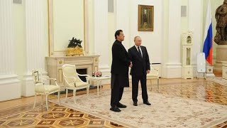 A meeting between PM Imran Khan and Russian President Vladimir Putin is in progress at Kremlin|#geo