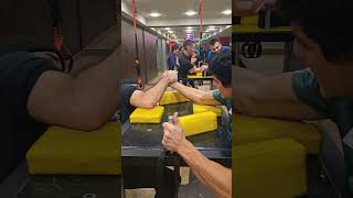 Arm wrestling 75 kg #armwrestler #armwrestling #armwrestlingtournament