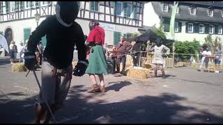 Historisches Fechten beim Stadtspektakel in Geisenheim.