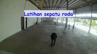 Latihan sepatu roda