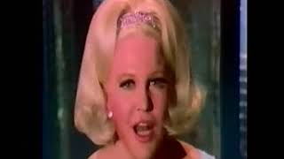 Peggy Lee  plays the Palace (1/13/68)