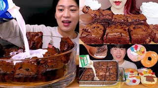 SATISFYING CHOCOLATE CHIP BROWNIES MUKBANG