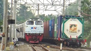 JALUR REL MENTOK DOBEL-DOBEL TRACK KERETA BERPAPASAN