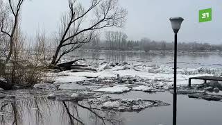 Река Уй в Троицке поднялась на 2,5 метра и смыла набережную