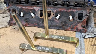 Cylinder head stands from Bilitools.