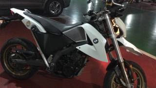 BMW G650 X Moto - Look around & Revving