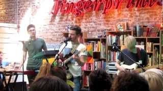 Alt-J (∆) - Matilda (Live @ Fingerprints Music in Long Beach, Ca 9.30.2012)