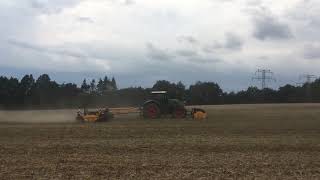 Fendt Vario 930 mit Müthing Mulcher beim Raps Stoppel mulchen.