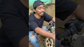 Truk Oleng Masuk Bengkel Malah Terguling