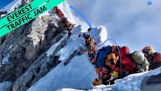 Hikers are dying after this traffic jam on Mount Everest