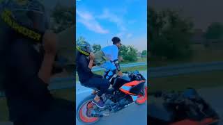 #Khada#hona#jaruri h#appni#perope#KTM#RC#390 bike#Stunt#Look#viral#short video🐯👫💗😥❣️💞