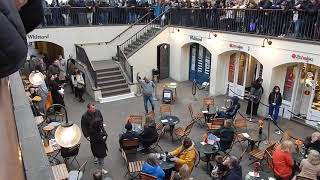 Covent Garden London, opera singer 'Granada'.