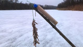 Запуск мортиры 30 мм на льду. Взорвали связку петард. Моя пиротехника. Мега взрывы. Петарды на льду