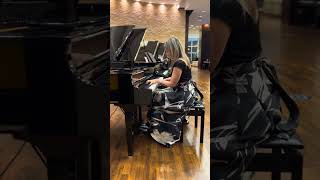 Yamaha Digital Piano Music Store / Natalia Bruma piano live session