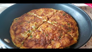 SAVORY FRENCH TOAST OMELETTE