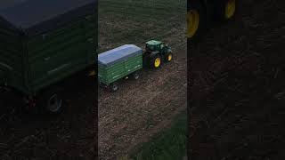 John Deere 6195M