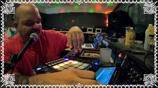 DJ Sneak Makes a Beat from Scratch on the Pioneer DJS-1000 (Oct 08, 2020) v2