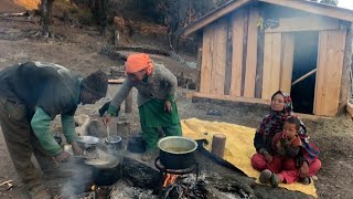 Village Food Chicken Curry And Rice Cooking  & Eating | Nepali Village  Life | Gorey Nepal🇳🇵|